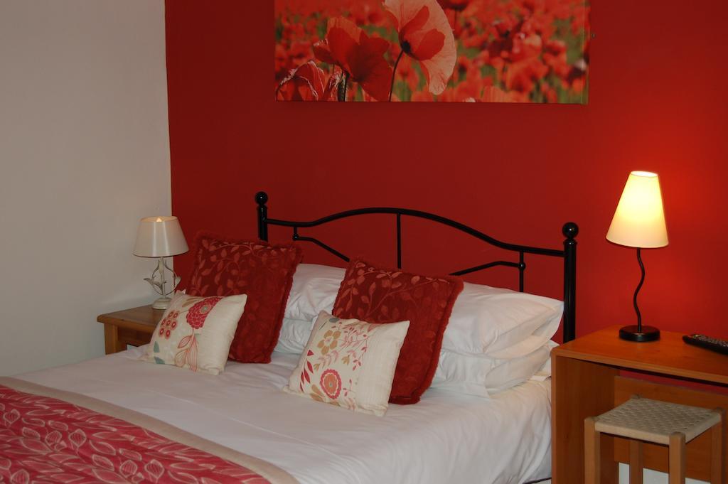 The Mitre Inn Witheridge Rum bild